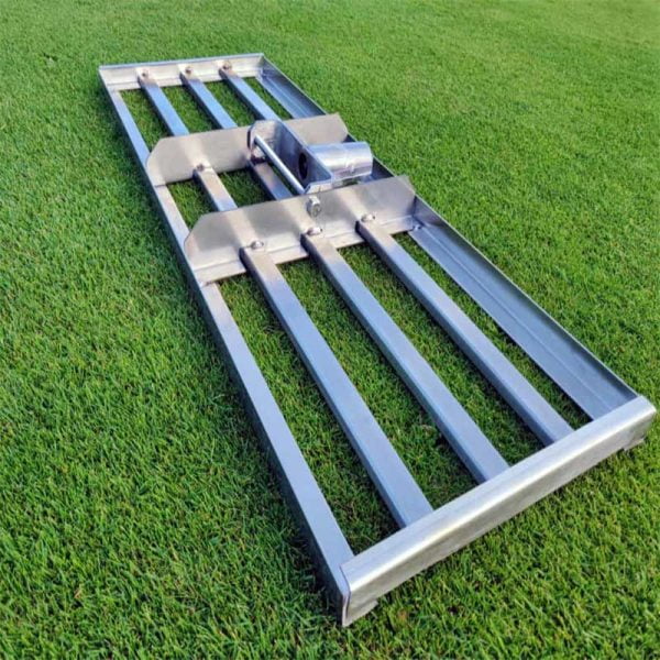 Leveling Rake Stainless Steel 304 "DeLuxe" in grass
